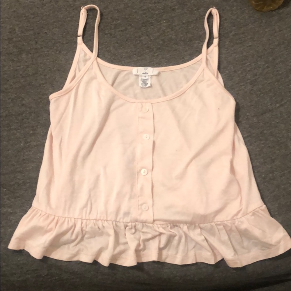 pink flowy top